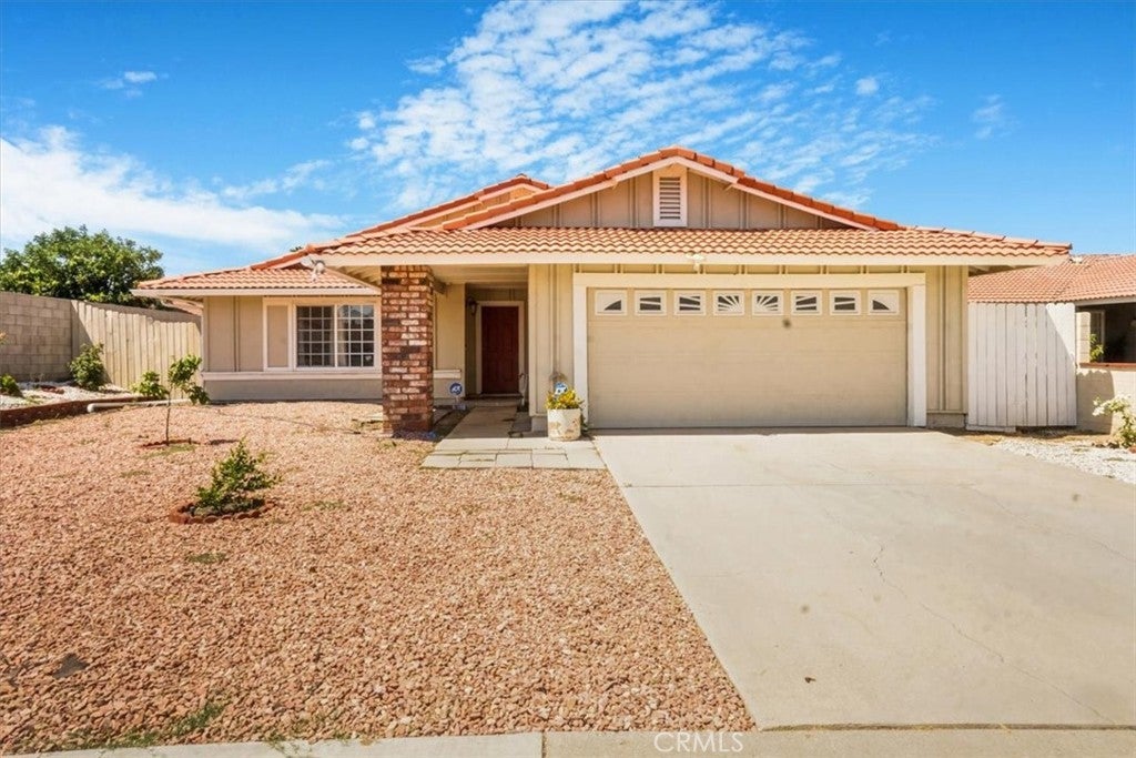 Photo of Listing #DW25064290