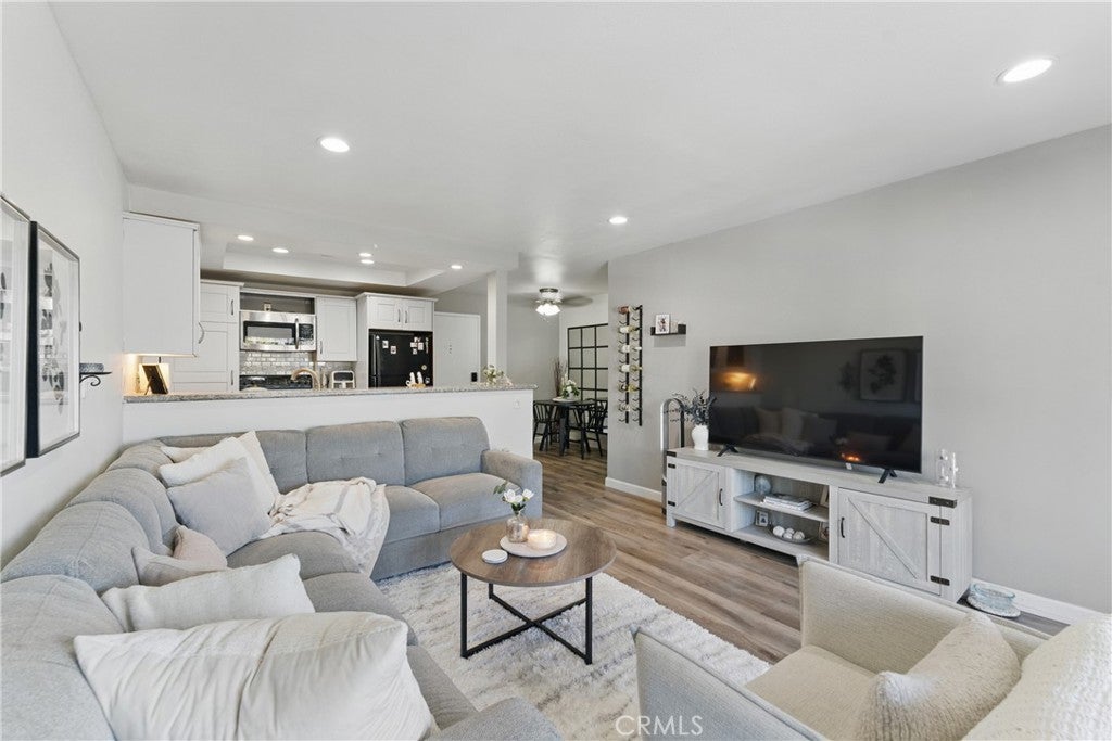 Photo of Listing #PW25063840