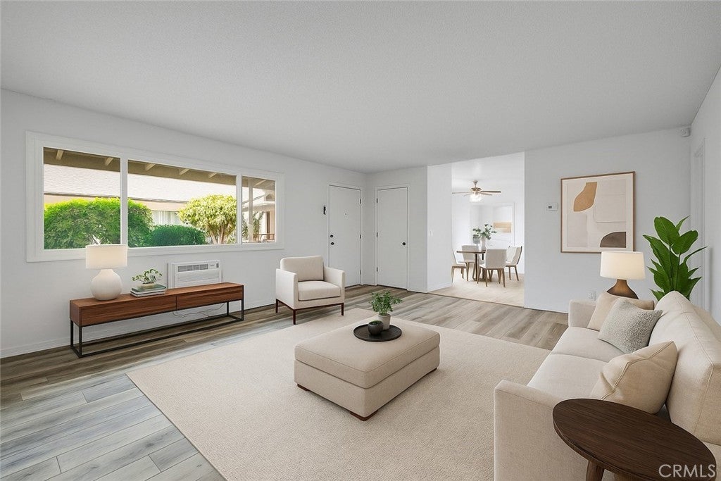 Photo of Listing #OC25064233