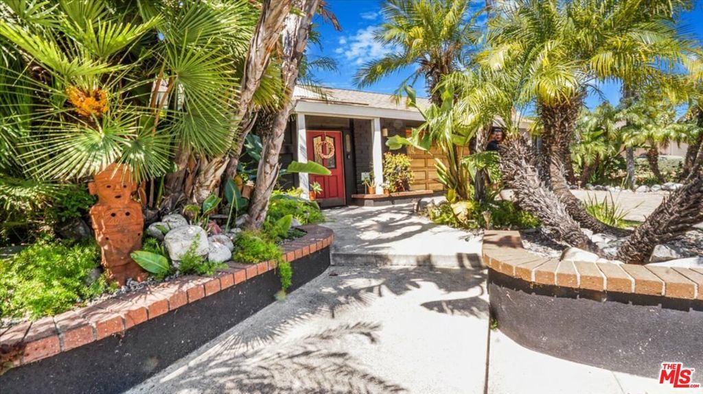 Photo of Listing #25498773