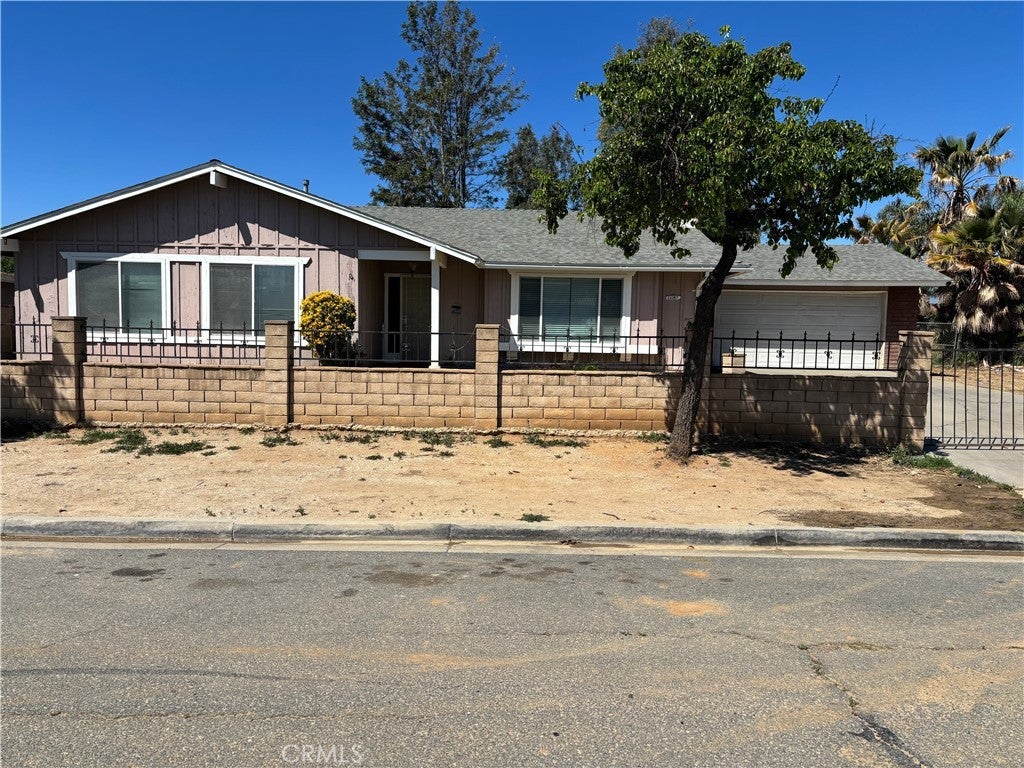 Photo of Listing #IV25064412