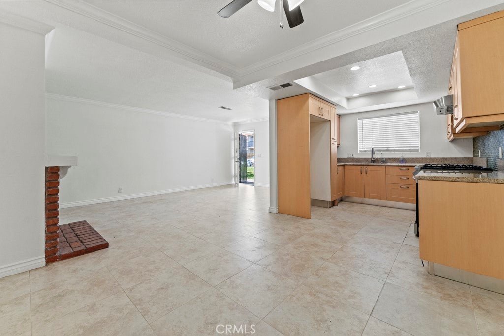 Photo of Listing #OC25058477