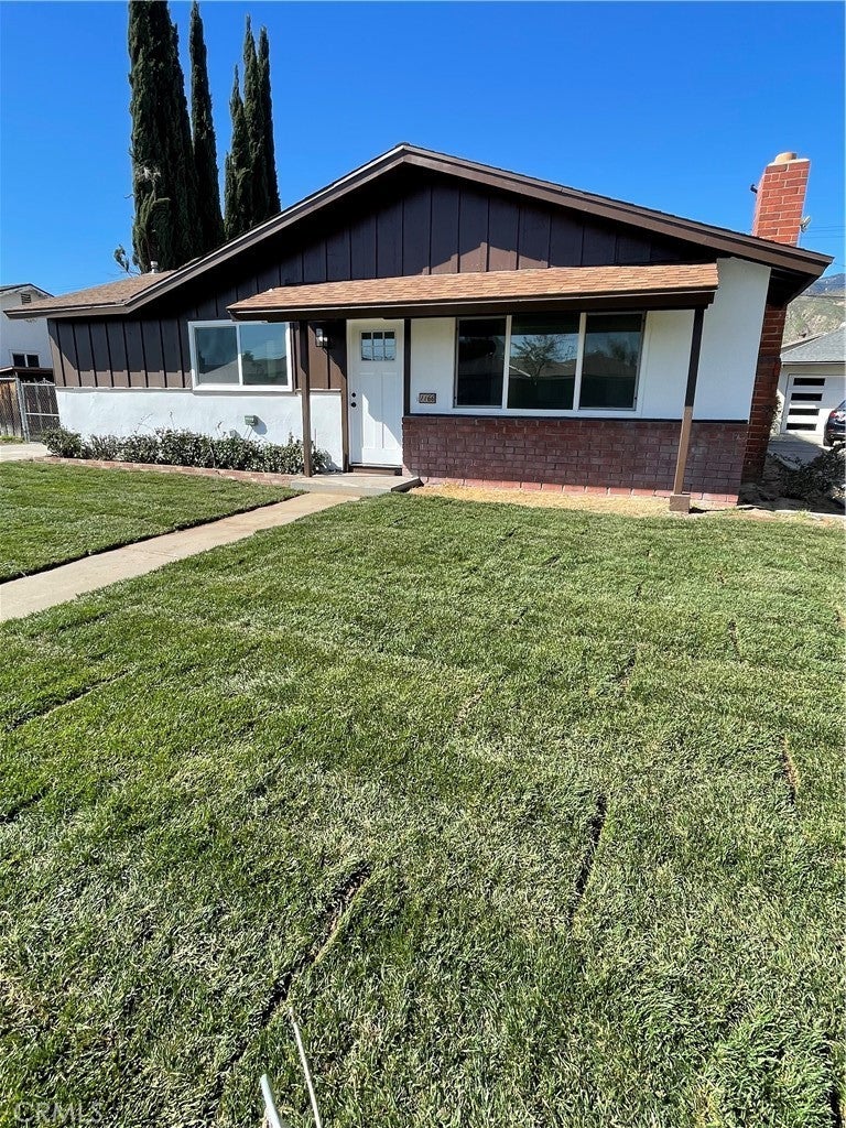 Photo of Listing #IV25064469