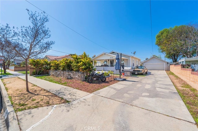 25325 Feijoa Ave, Lomita.