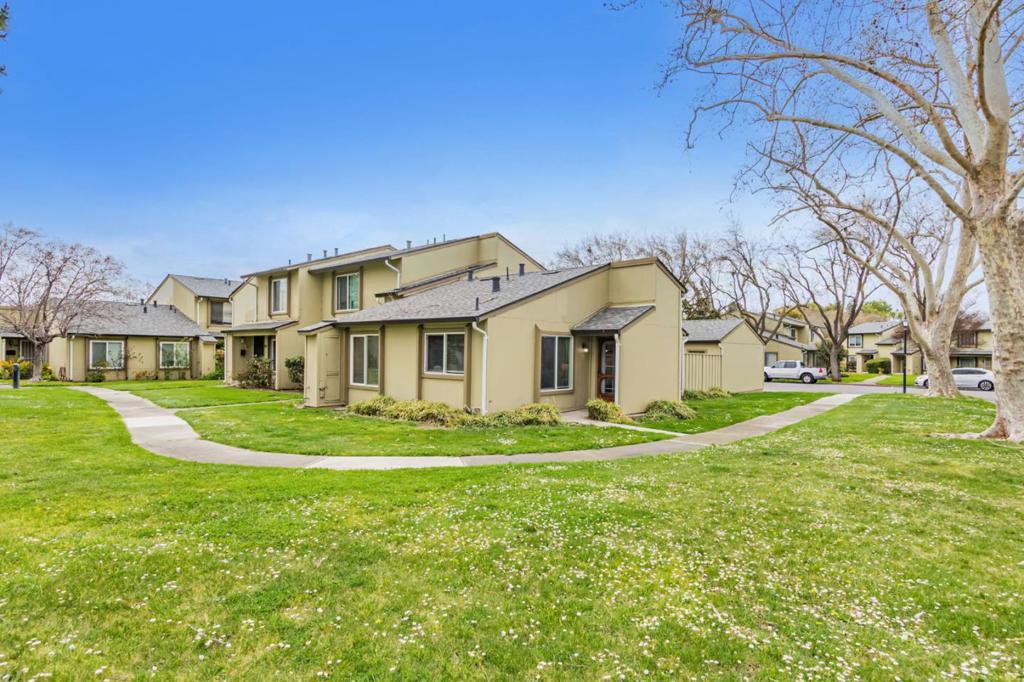 Photo of Listing #ML81999329