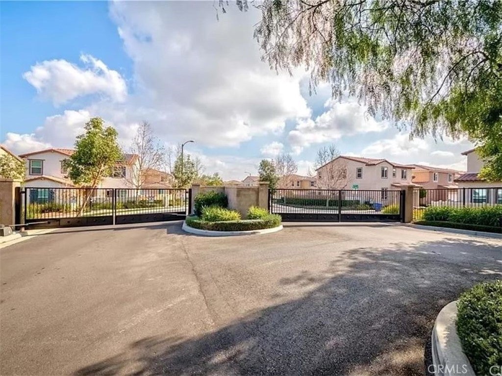 Photo of Listing #PW25064539