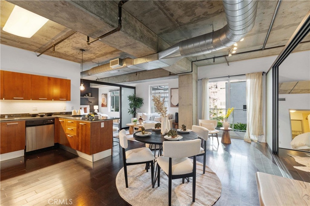 Photo of Listing #TR25063845