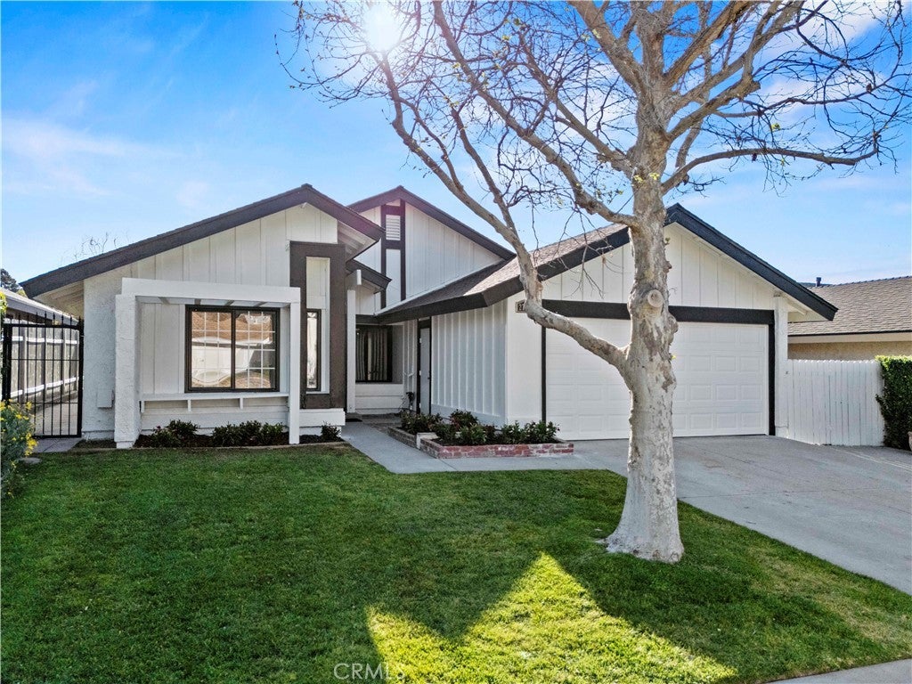 Photo of Listing #SR25063242