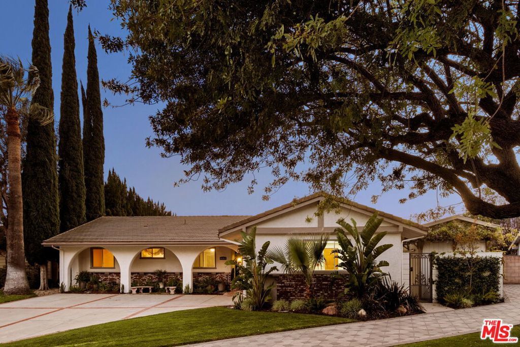 Photo of Listing #25512427