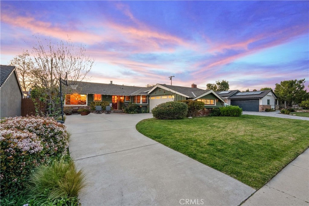 Photo of Listing #SR25063492