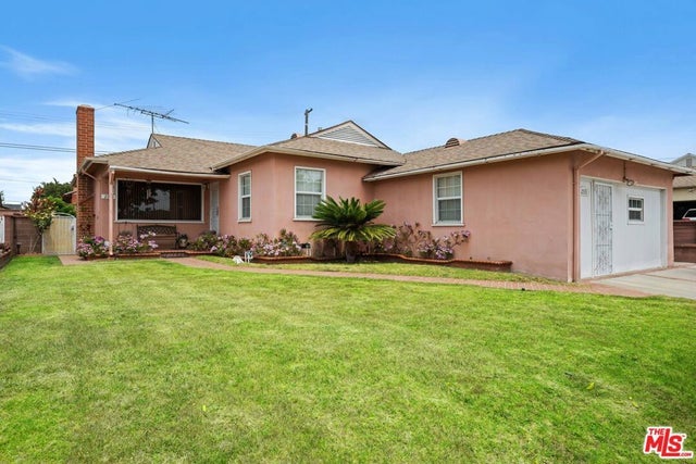 2533 W 118th Place, Hawthorne.