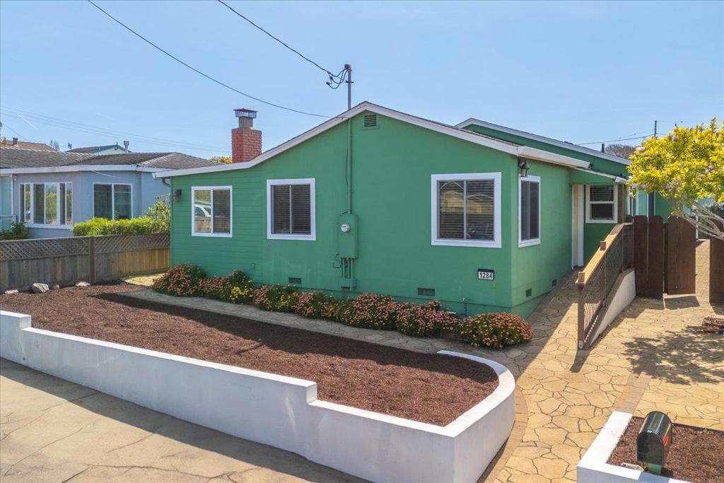 Photo of Listing #ML81999474