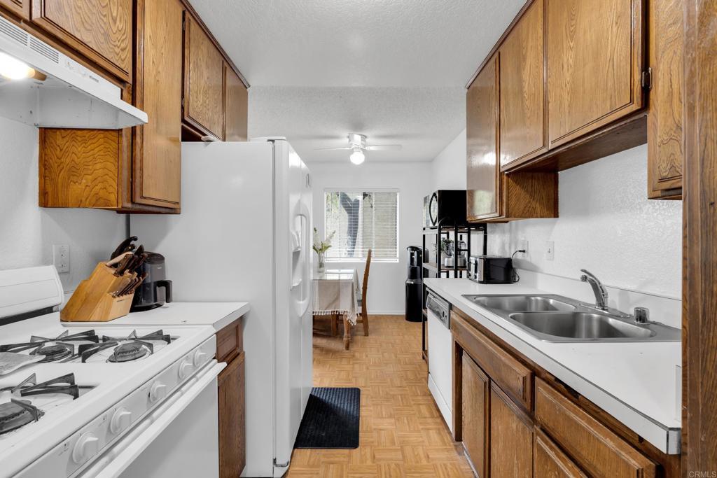 Photo of Listing #PTP2502148