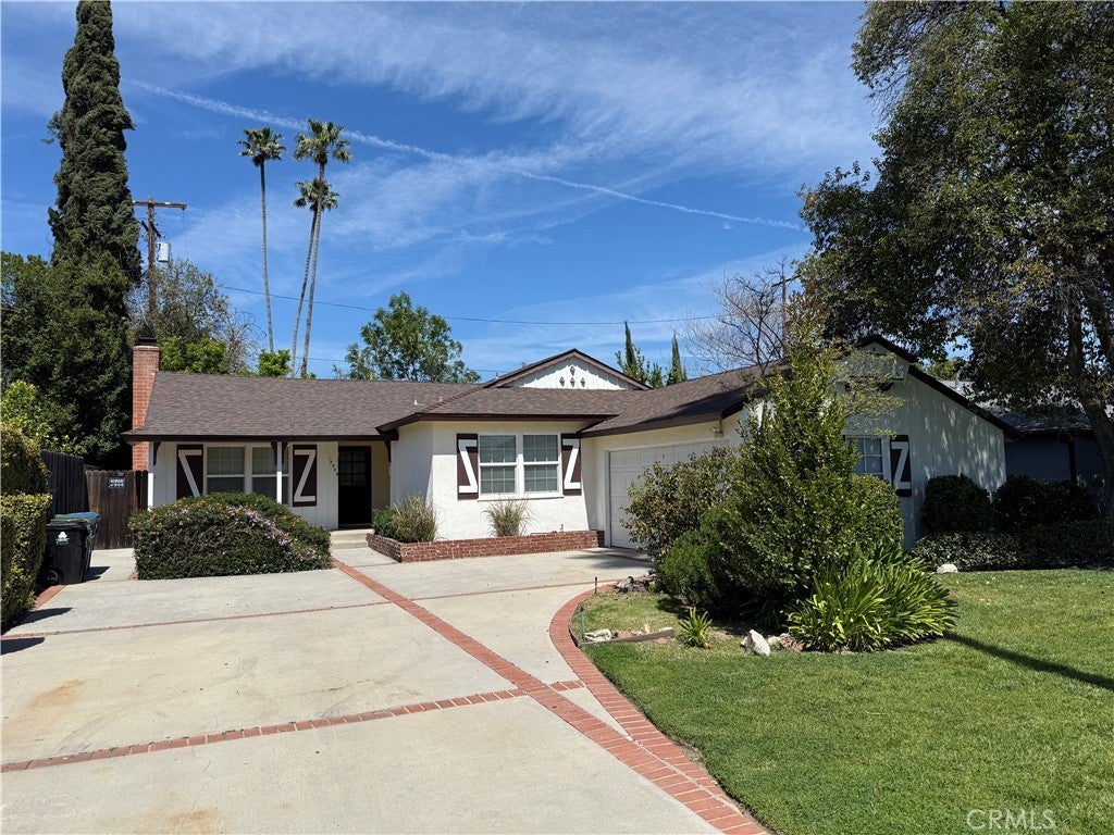 Photo of Listing #SR25065361