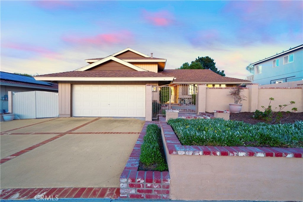 Photo of Listing #OC25029804