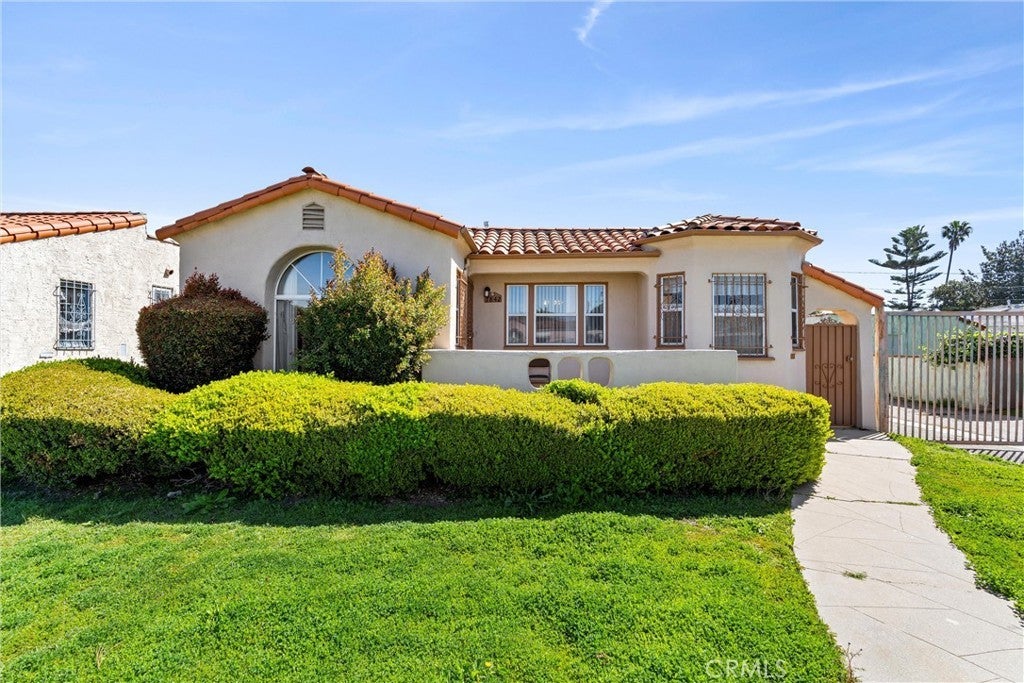 Photo of Listing #SB25065655