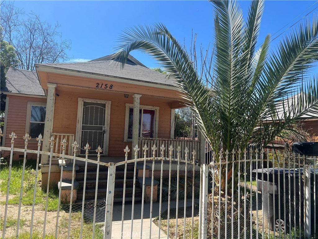 Photo of Listing #IV25065135