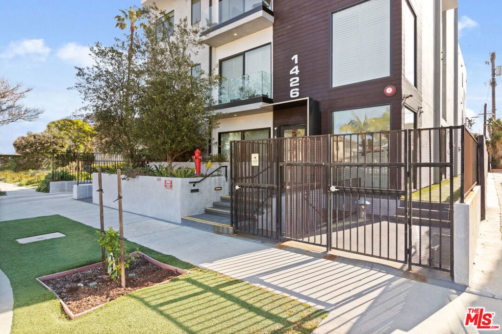 Photo of Listing #25501101