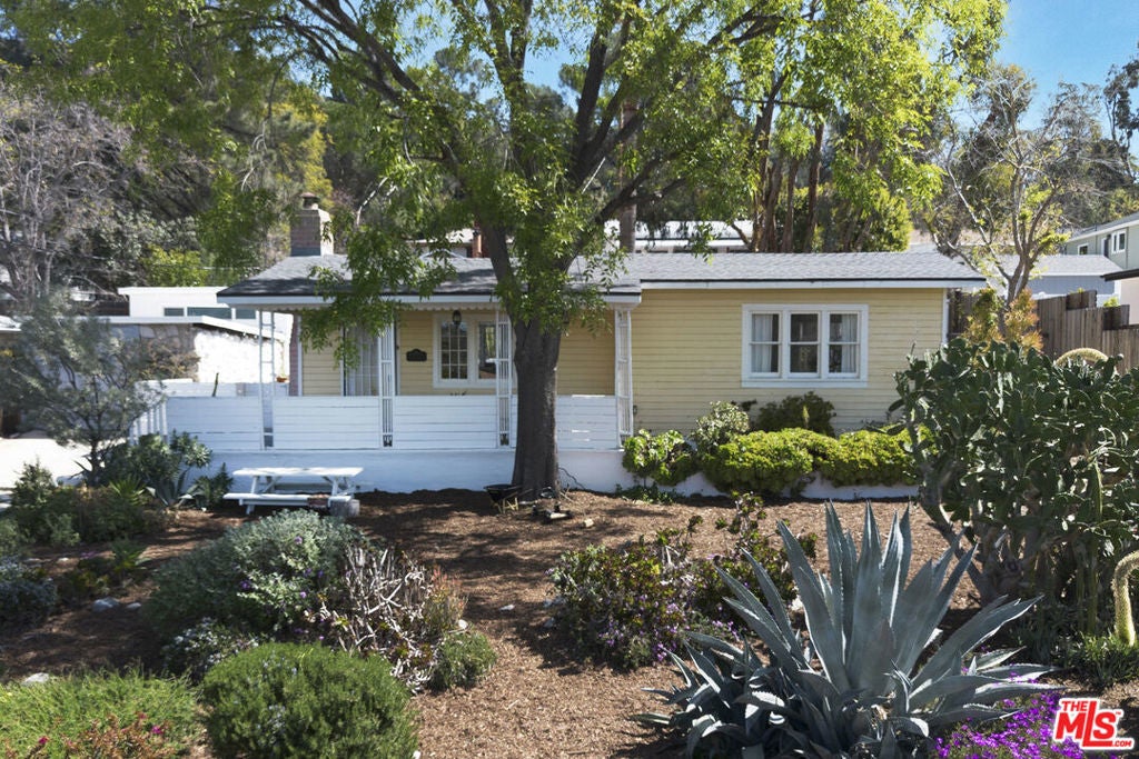 Photo of Listing #25516301