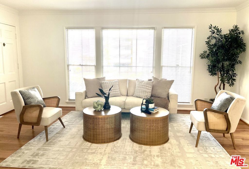 Photo of Listing #25516357