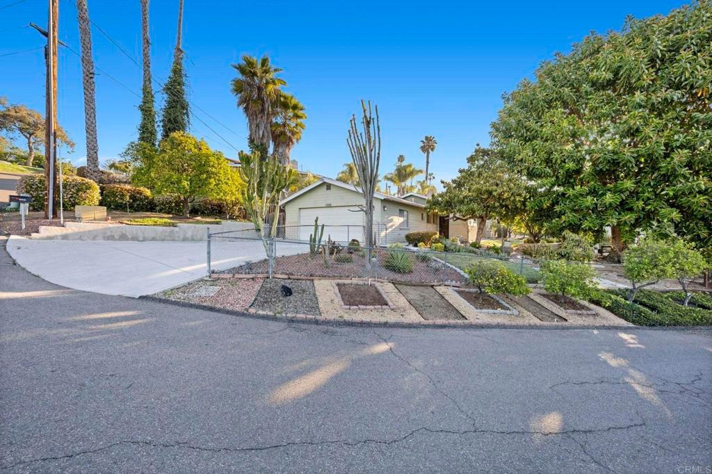 Photo of Listing #NDP2502870