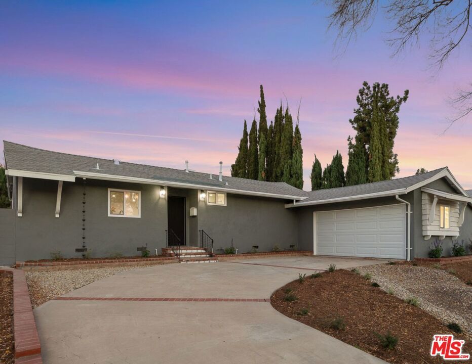 Photo of Listing #25513161