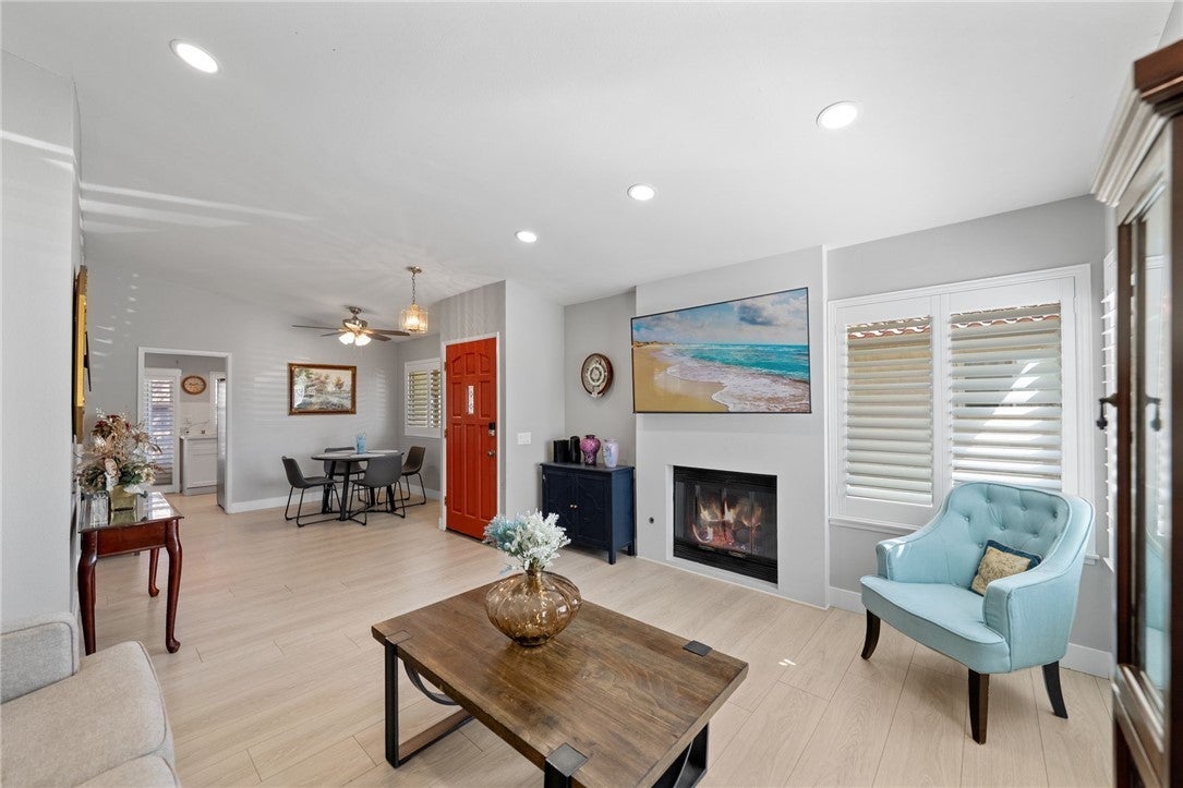 Photo of Listing #SW25063718