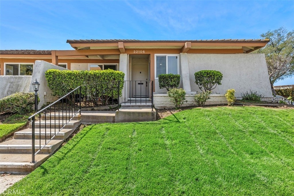 Photo of Listing #SR25065854