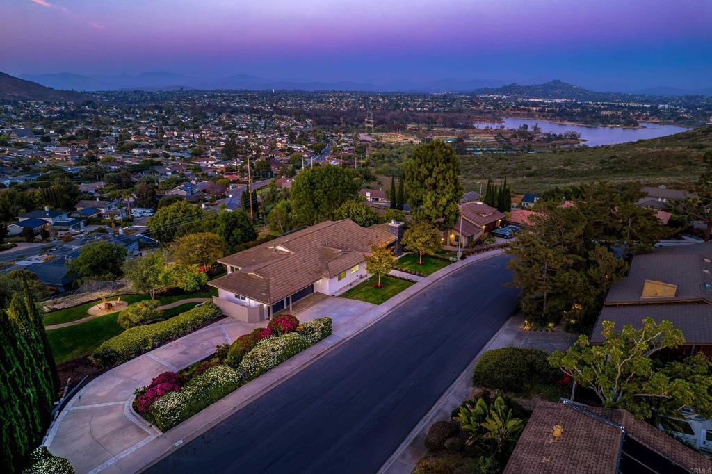 Photo of Listing #PTP2502166