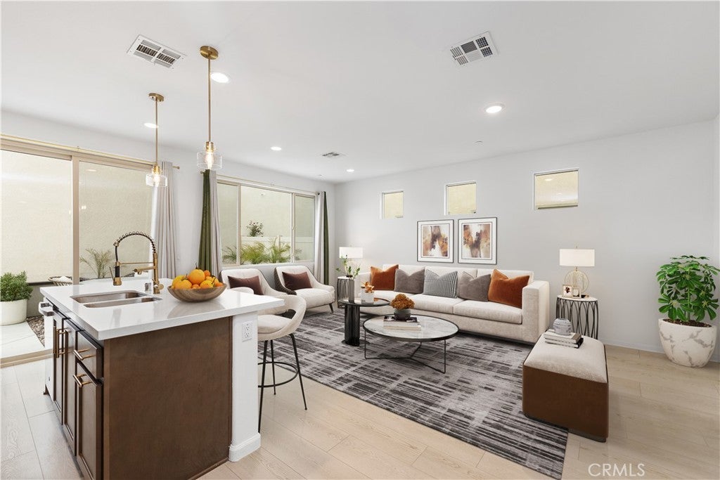 Photo of Listing #SW25065971