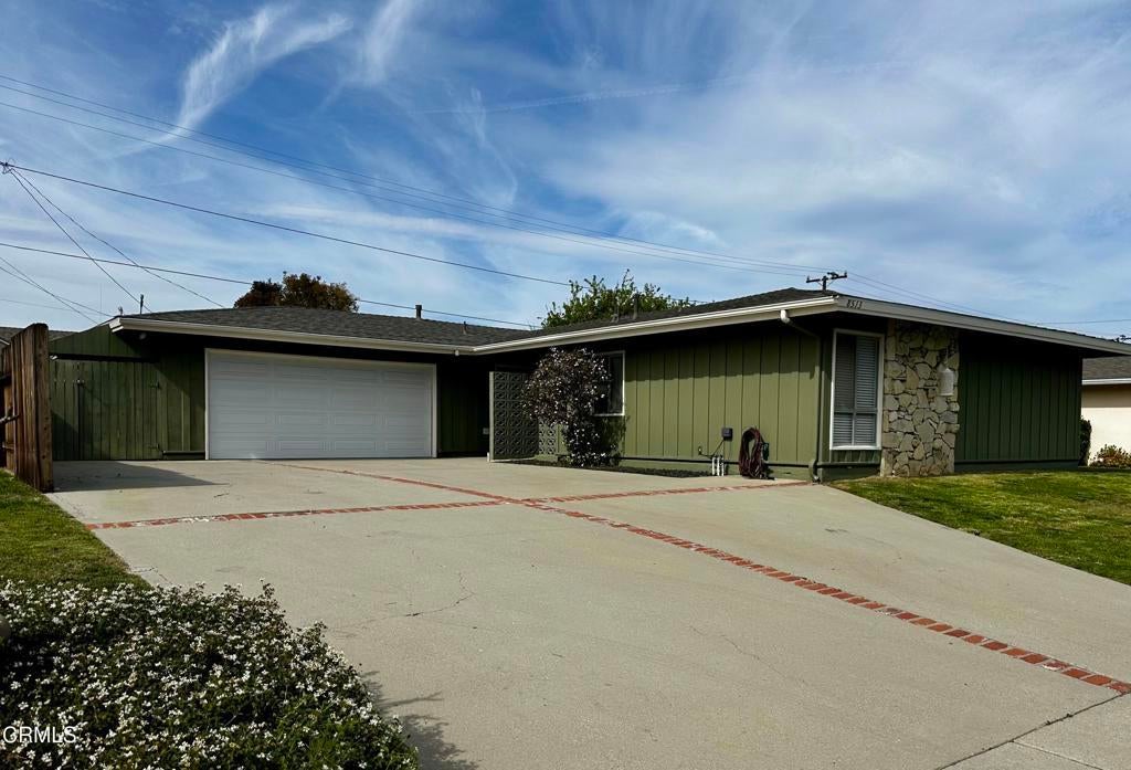 Photo of Listing #V1-28901