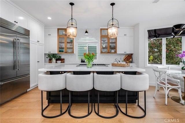 641 35th Street, Manhattan Beach.