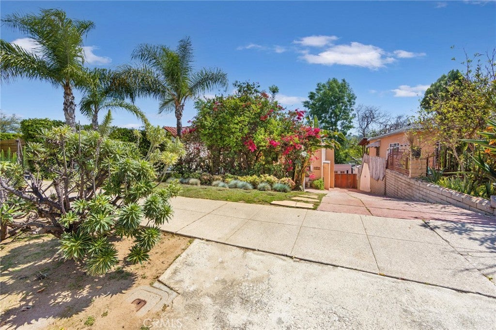 Photo of Listing #SR25016940