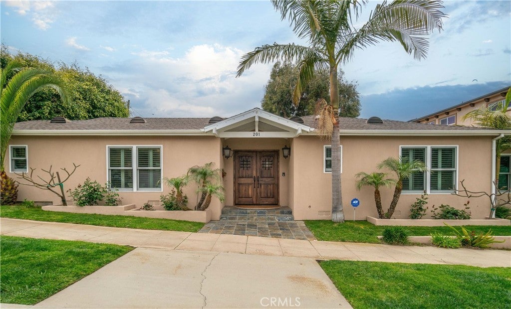 Photo of Listing #SB25066274