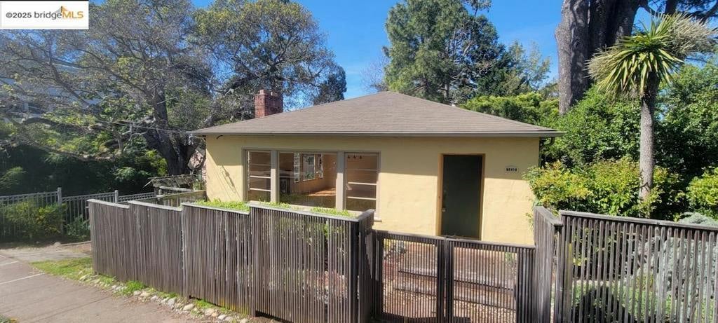 Photo of Listing #41090895