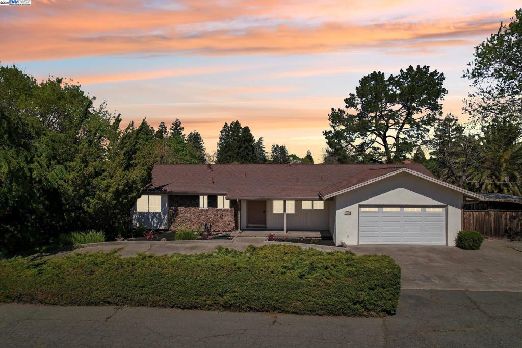 Photo of Listing #41090910