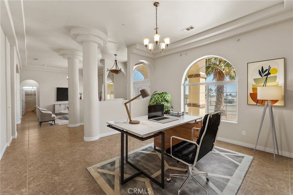 Photo of Listing #IV25063247