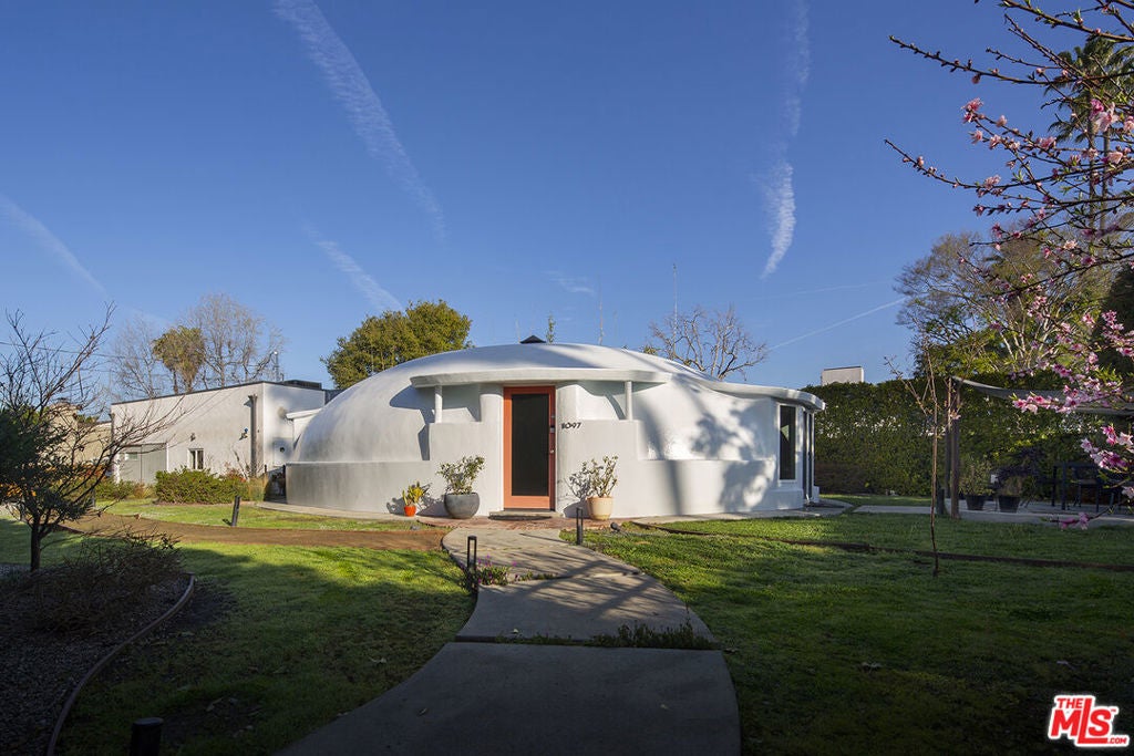 Photo of Listing #25517059