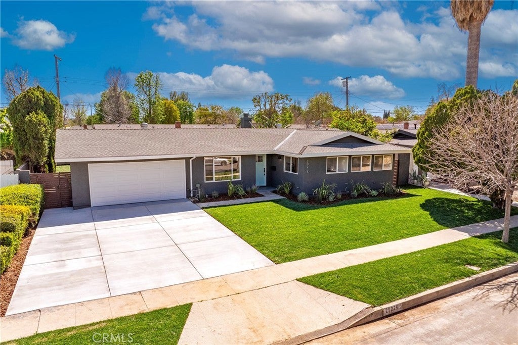 Photo of Listing #SR25066557