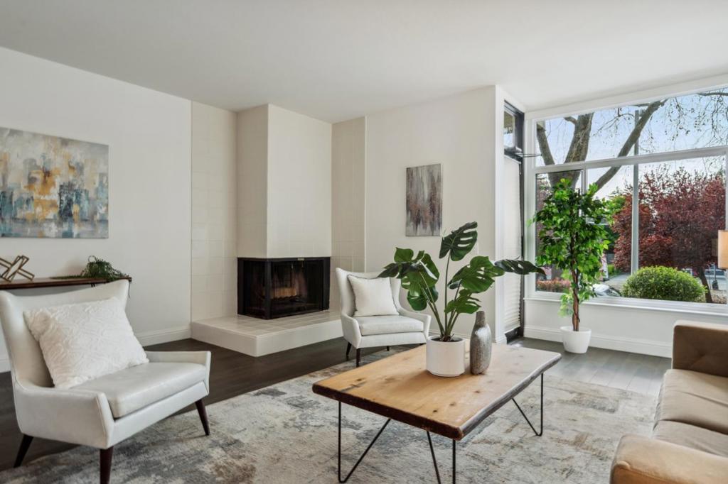 Photo of Listing #ML81999751