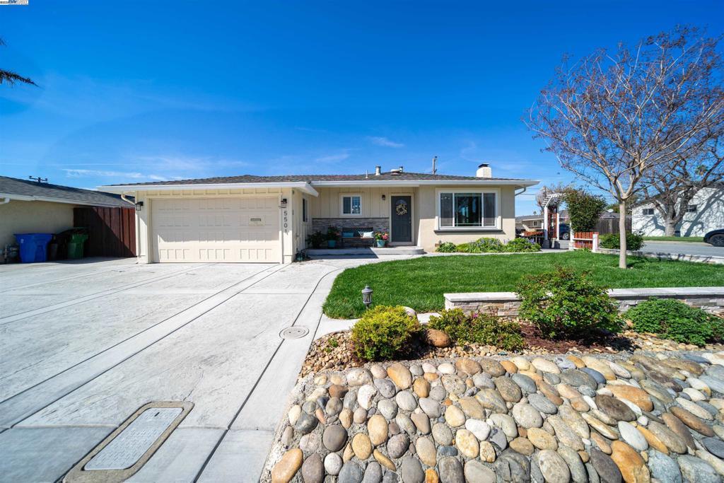 Photo of Listing #41090963