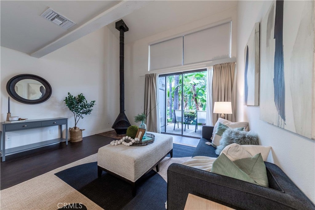 Photo of Listing #PW25066864