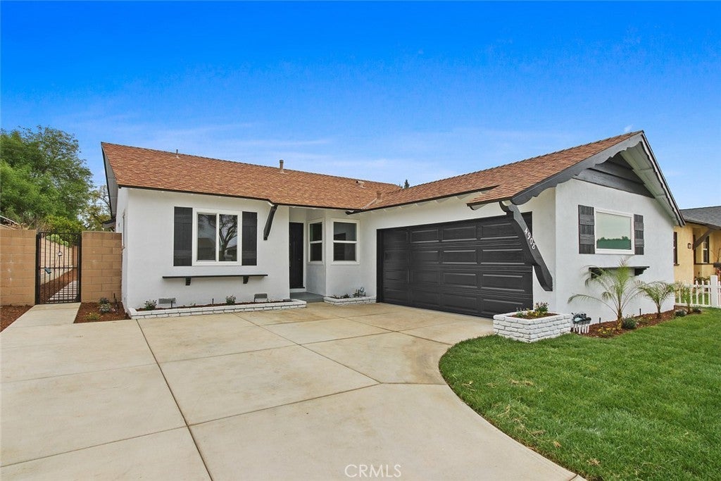 Photo of Listing #IV25066887