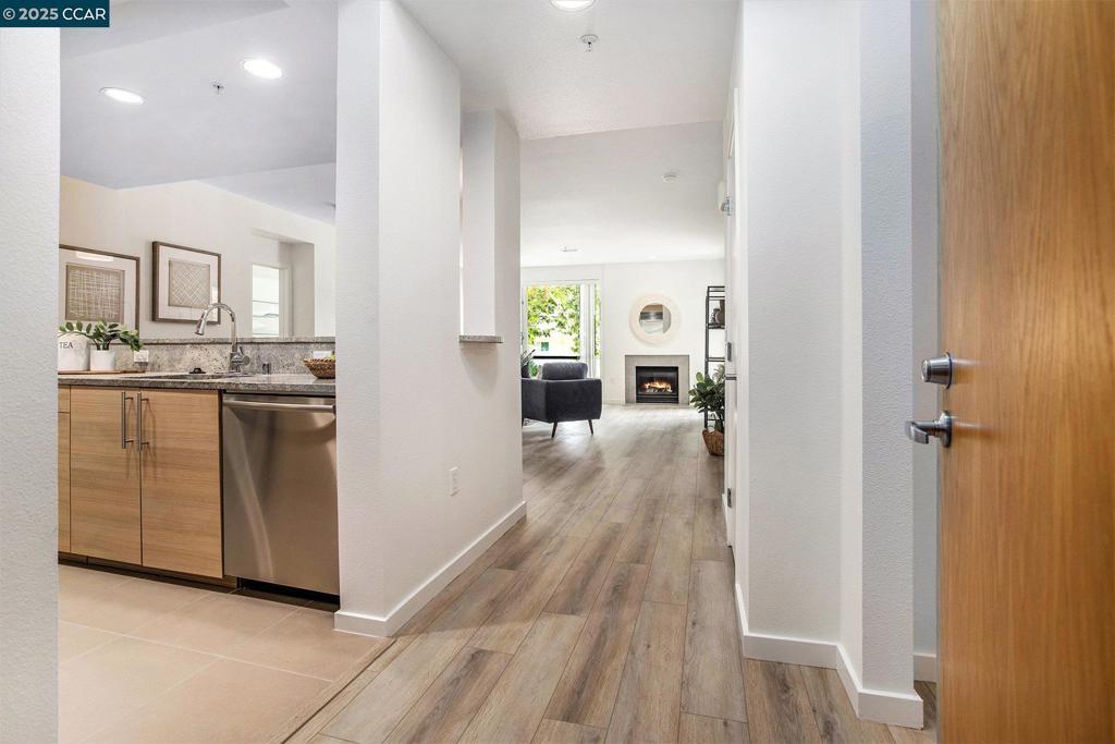 Photo of Listing #41090999