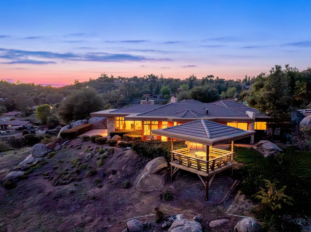 Photo of Listing #PTP2502206