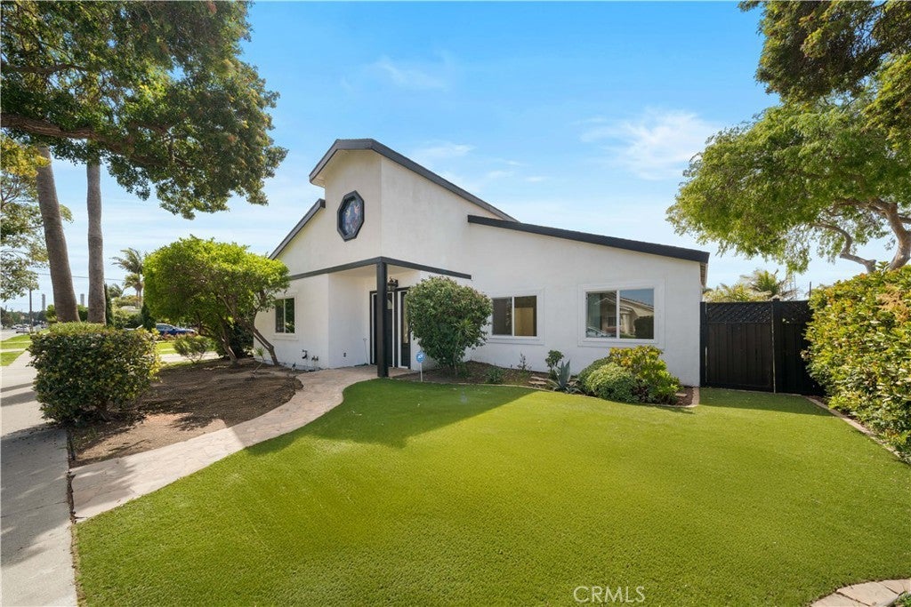 Photo of Listing #OC25066359