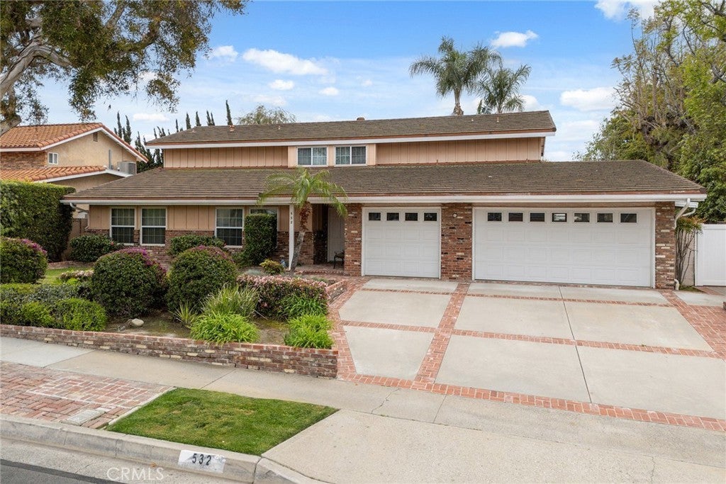 Photo of Listing #PW25066998