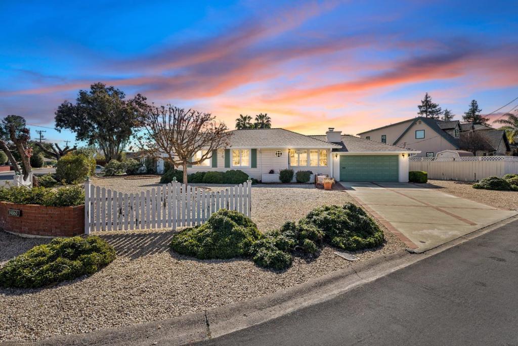 Photo of Listing #ML81999844