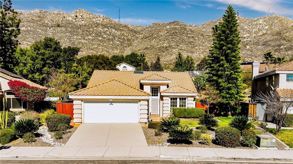 Photo of Listing #IV25067433