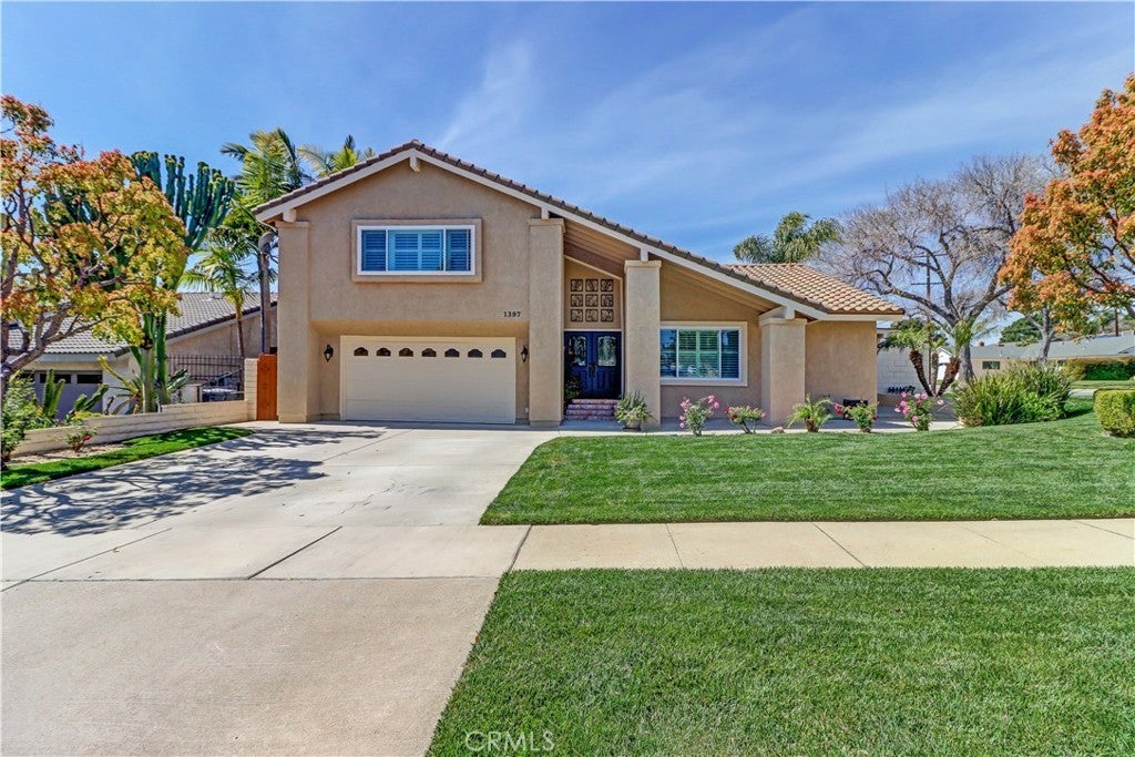 Photo of Listing #CV25062429